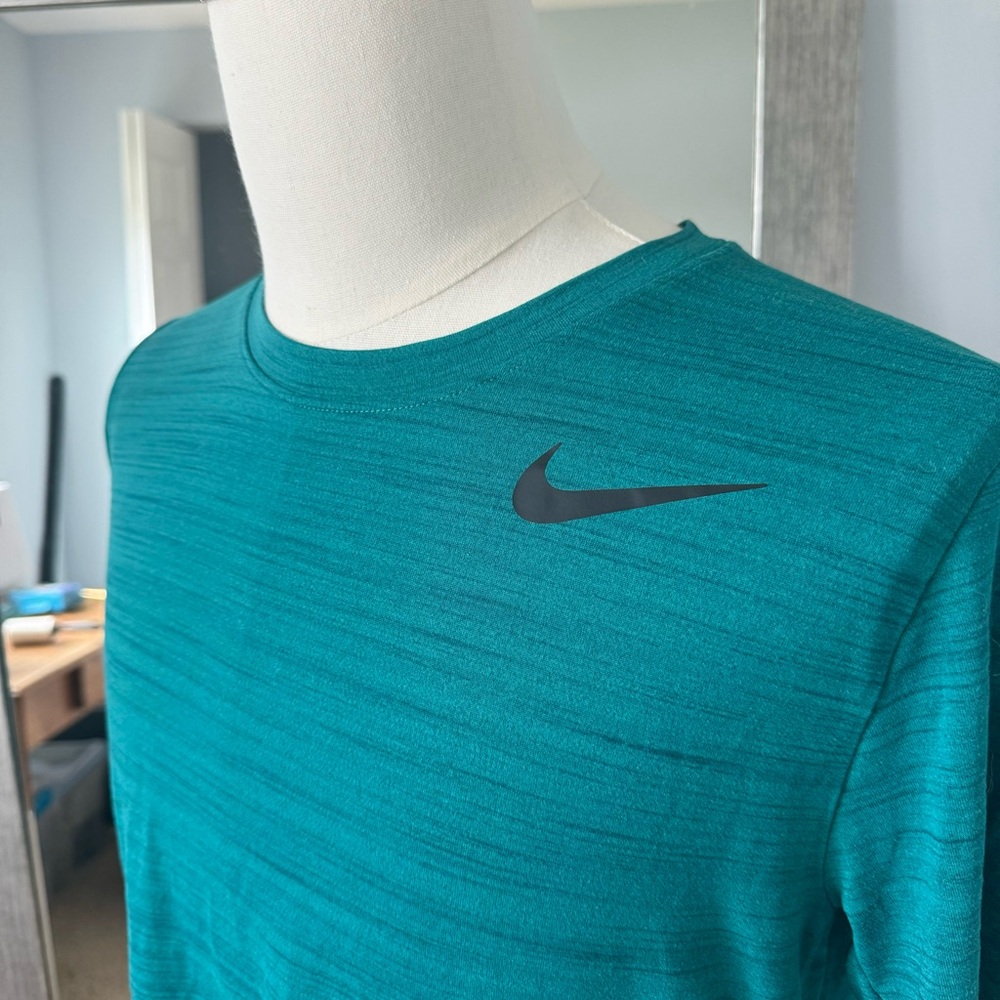 NIKE PRO TRAINING DRI FIT ATHLETIC GYM JERSEY CREW NECK TEE TSHIRT ~ Men…